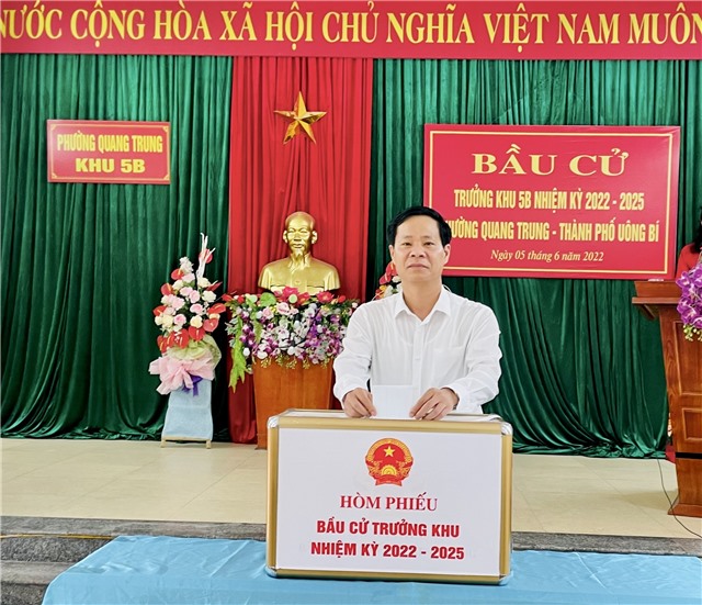 Chủ tịch UBND thành phố Phạm Tuấn Đạt dự khai mạc bầu cử Trưởng khu tại khu 5B, phường Quang Trung