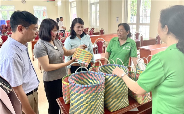 Đoàn công tác của tỉnh khảo sát tình hình triển khai phong trào thi đua "Dân vận khéo" năm 2022 tại TP Uông Bí