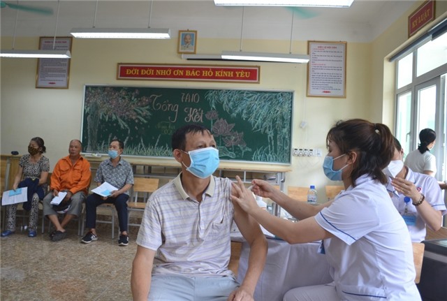 "Tiêm vắc-xin phòng Covid-19 đúng lịch, đủ liều để bảo vệ bản thân trước các biến thể của Omicron"