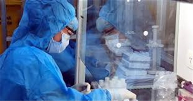 Ca COVID-19 tăng, biến thể phụ nào của Omicron đang chiếm ưu thế trong cộng đồng ở nước ta?