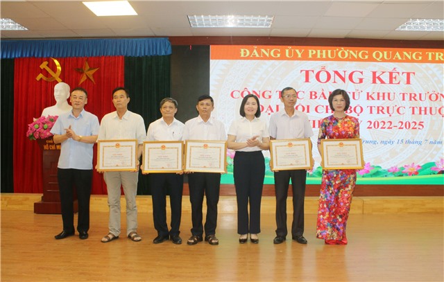 Phường Quang Trung: tổng kết công tác bầu cử khu trưởng và đại hội chi bộ trực thuộc nhiệm kỳ 2022-2025