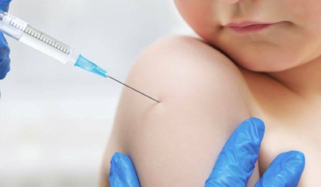 Sáng 16/7: Xây dựng kế hoạch tiêm vaccine COVID-19 cho trẻ dưới 5 tuổi; Đẩy nhanh hơn nữa tiêm mũi 3 và 4