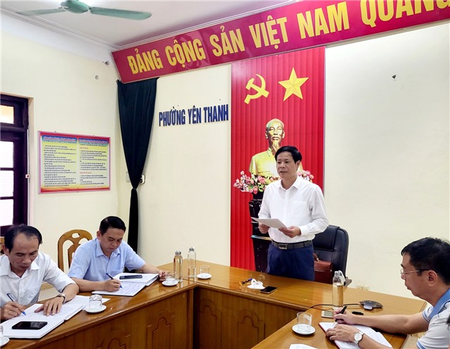 Đối thoại với hộ gia đình ông Nguyễn Mạnh Hùng, khu Lạc Thanh, phường Yên Thanh