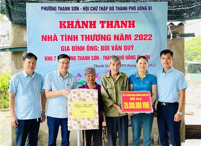 Uông Bí đa dạng hoá các hình thức hỗ trợ hộ nghèo, hộ có hoàn cảnh khó khăn