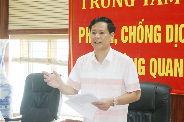 Chủ tịch UBND thành phố Uông Bí đối thoại với hộ dân thuộc dự án cấp đất dân cư khu 9, phường Quang Trung