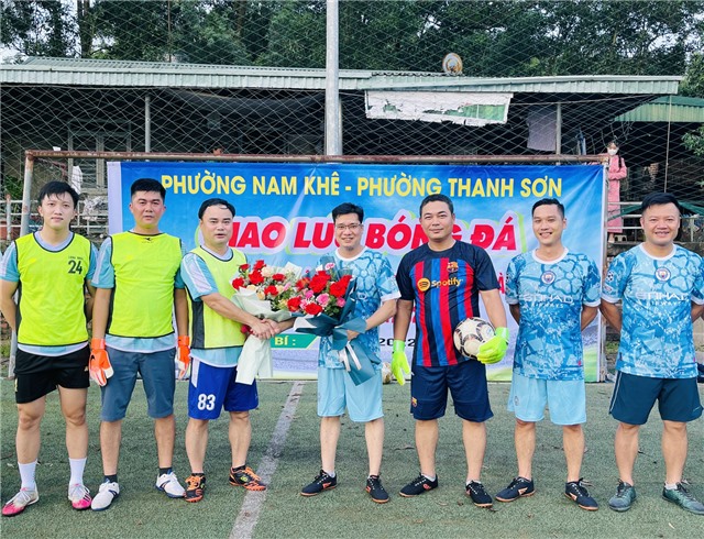 Giao hữu bóng đá chào mừng ngày thành lập Công đoàn Việt Nam