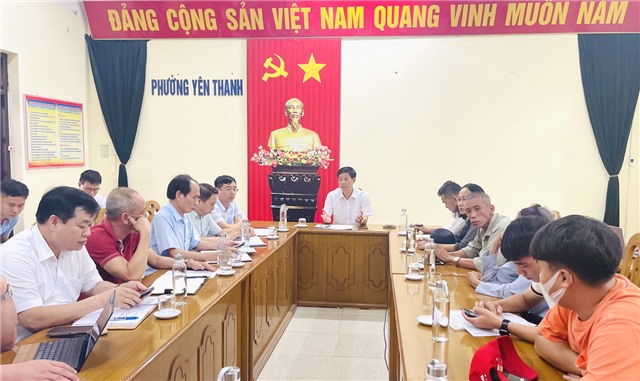 Chủ tịch UBND thành phố Uông Bí đối thoại với hộ dân thuộc dự án Tuyến đường Trần Hưng Đạo kéo dài đấu nối với tuyến đường tránh phía Nam thành phố và dự án Khu tái định cư, dân cư hai bên tuyến đường Trần Hưng Đạo