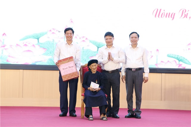 TP Uông Bí: Gặp mặt người có công tiêu biểu nhân dịp kỷ niệm 75 năm Ngày Thương binh - Liệt sĩ