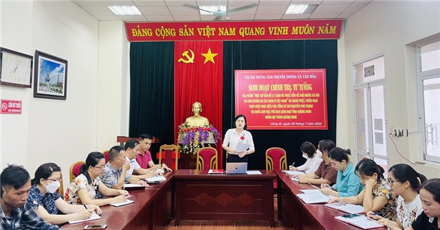 Chi bộ Trung tâm TT-VH TP Uông Bí: sinh hoạt chính trị, tư tưởng 