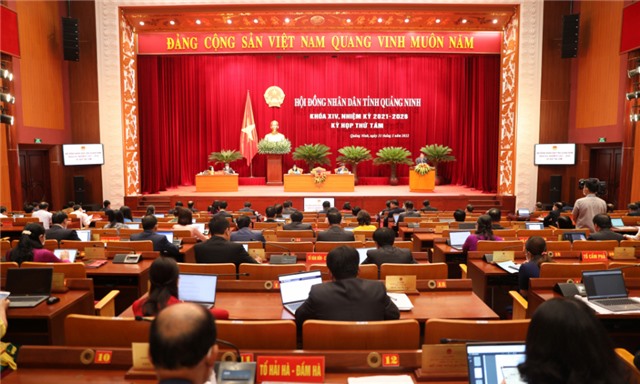 Khai mạc kỳ họp thứ 9 HĐND tỉnh khóa XIV