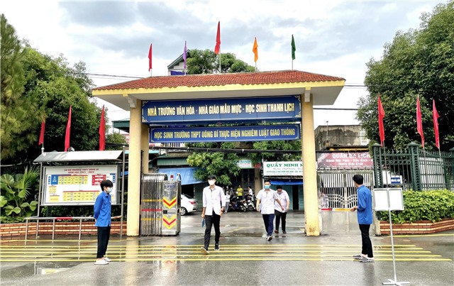 Thí sinh TP Uông Bí bước vào ngày thi thứ 2 kỳ thi tốt nghiệp THPT năm 2022