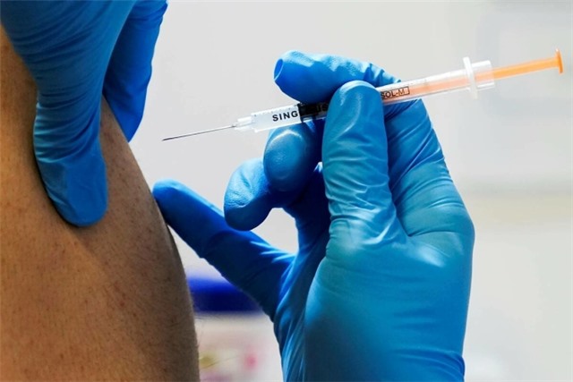 Nhật Bản tiêm vaccine chống biến chủng BA.5 vào tháng 10