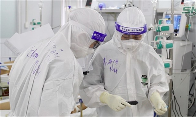 Sáng 15/8: Ca COVID-19 nặng tăng; Tiếp tục hỗ trợ người lao động bị ảnh hưởng dịch bệnh đã nộp hồ sơ đúng hạn