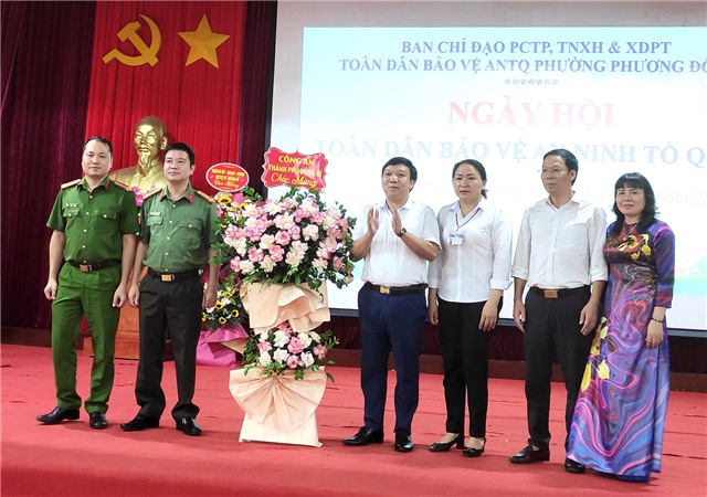 Phường Phương Đông - Ngày hội toàn dân bảo vệ ANTQ và Diễn đàn công an lắng nghe ý kiến Nhân dân