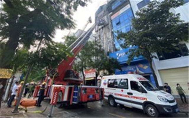 Chủ tịch nước chia buồn với gia đình 3 cảnh sát PCCC Hà Nội