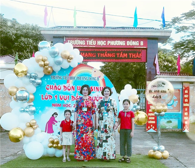 TP Uông Bí: học sinh lớp 1 nô nức tựu trường
