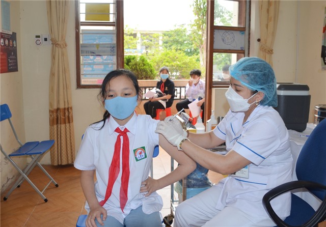 Tiêm vắc xin phòng Covid-19: Cách tốt nhất bảo vệ sức khỏe cho trẻ