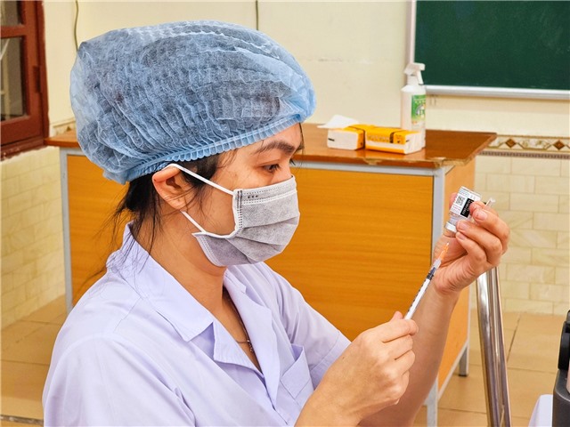 35% bệnh nhân COVID-19 nặng, tử vong chưa tiêm vaccine, Bộ Y tế yêu cầu tăng cường điều trị