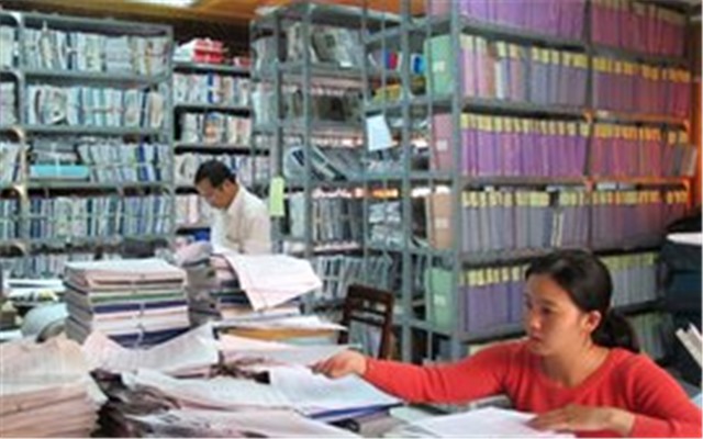 Cán bộ không chuyên trách cấp xã có được kiêm nhiệm chức danh khác?