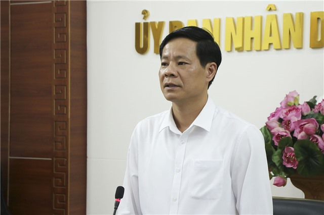 UBND thành phố nghe và cho ý kiến về một số nội dung quan trọng