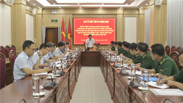 “Tự soi, tự sửa” để nâng cao sức mạnh của Đảng