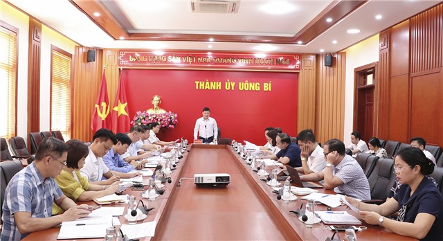Hội nghị Ban Thường vụ Thành ủy