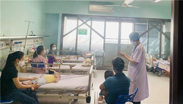 Trẻ nhiễm virus Adeno, khi nào thì cần nhập viện điều trị nội trú?