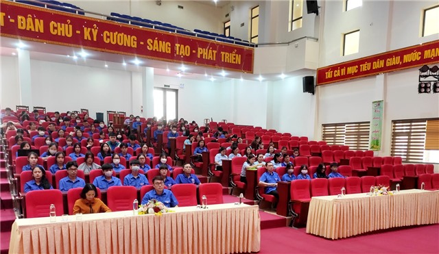 Lớp bồi dưỡng lý luận chính trị và tập huấn nghiệp vụ cho cán bộ Đoàn - Đội trường học năm 2022