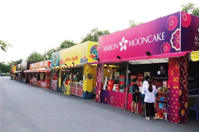 Đa dạng, phong phú thị trường Tết Trung thu