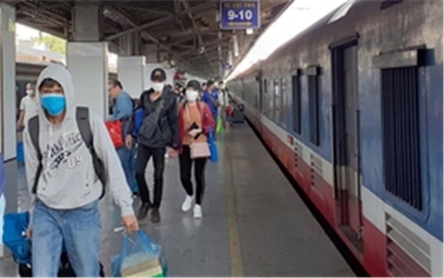 Giảm giá vé tàu cho sinh viên nhập học đến hết ngày 28/12/2022