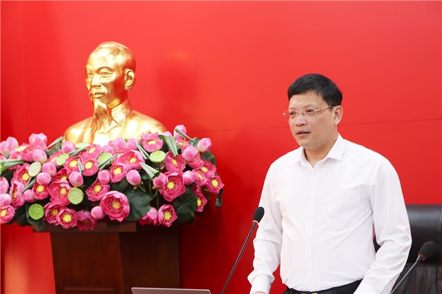 Thường trực Thành uỷ làm việc với BCH Đảng bộ phường Trưng Vương