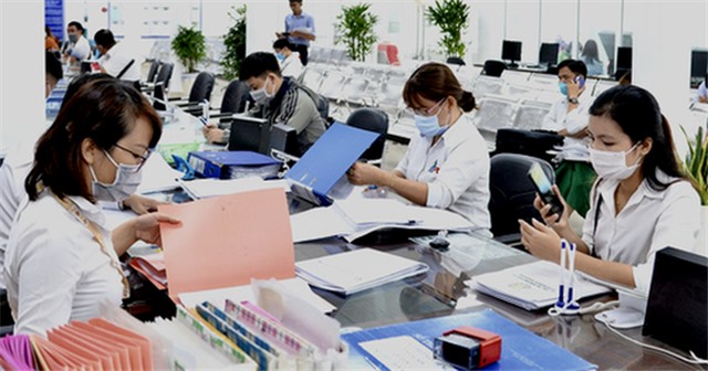 Chính phủ chỉ đạo về cải cách tiền lương; khắc phục tình trạng công chức, viên chức nghỉ việc