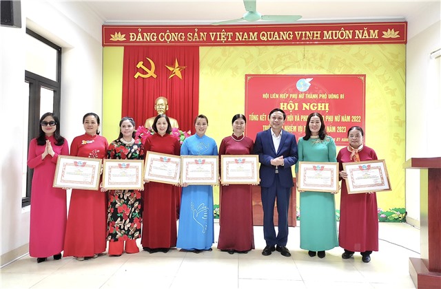 Hội LHPN thành phố tổng kết công tác hội và phong trào phụ nữ năm 2022, triển khai phương hướng nhiệm vụ năm 2023