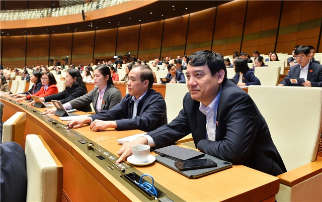 Quốc hội cho phép tiếp tục sử dụng giấy đăng ký lưu hành thuốc, nguyên liệu làm thuốc hết hiệu lực từ 1/1/2023