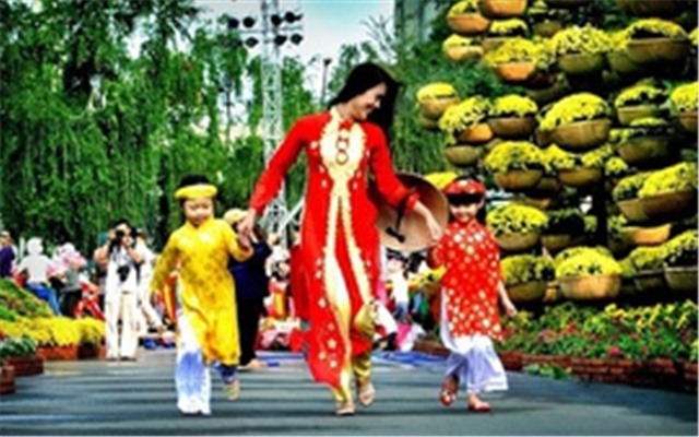 Thủ tướng chỉ thị bảo đảm đón Tết Nguyên đán vui tươi, lành mạnh, an toàn, tiết kiệm