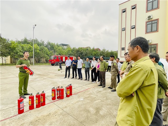 Tăng cường kiểm tra, kiểm soát và xử lý nghiêm hành vi buôn bán, vận chuyển các mặt hàng trang, thiết bị PCCC nhập lậu 