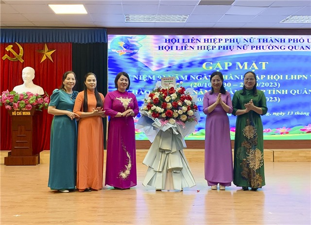 Hội LHPN phường Quang Trung gặp mặt kỷ niệm 93 năm ngày thành lập Hội LHPN Việt Nam 20/10
