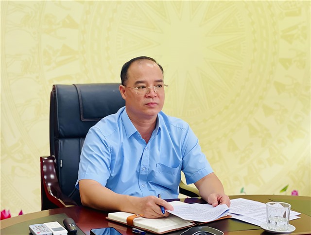 UBND thành phố đối thoại tuyên truyền, vận động các hộ gia đình liên quan đến dự án Tuyến đường Yên Tử kéo dài đoạn từ Quốc lộ 18A đến Quốc lộ 10 và đường 10 làn xe, thành phố Uông Bí 