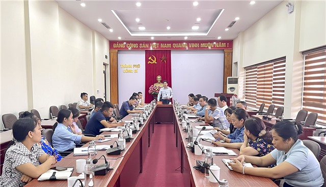 Hội nghị nghe báo cáo tình hình phòng chống bệnh dại và công tác tiêm phòng trên đàn gia súc gia cầm