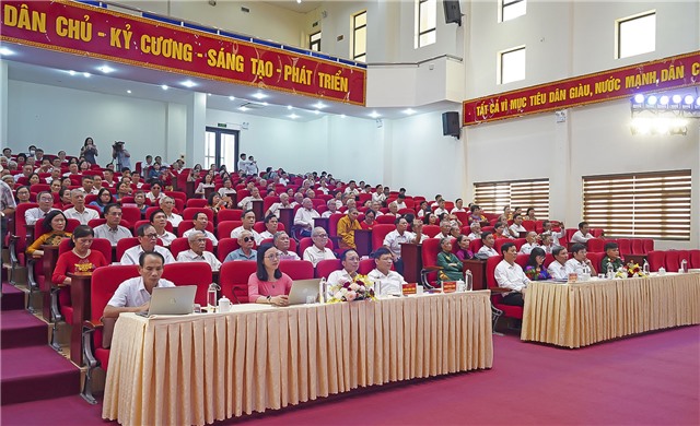 Uông Bí gặp mặt tôn vinh, tri ân những cống hiến, đóng góp của Nhân dân, cán bộ, đảng viên, những người có công với cách mạng xây dựng quê hương Quảng Ninh
