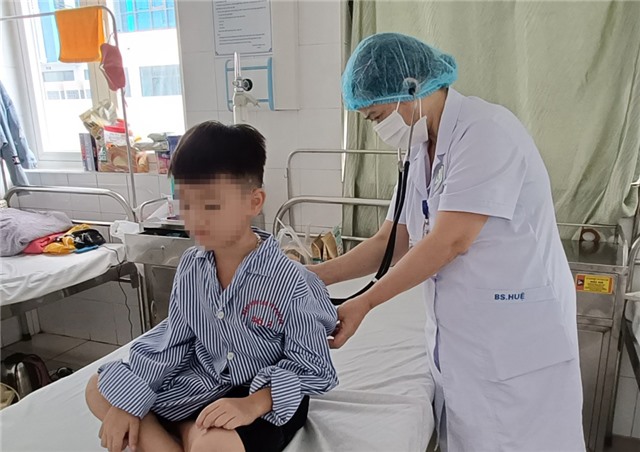 Chủ động phòng, chống viêm phổi ở trẻ em