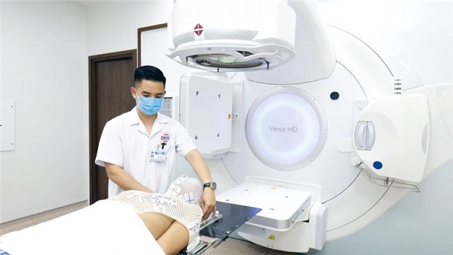 Tạo cơ chế để người bệnh trực tiếp mua thuốc, vật tư y tế