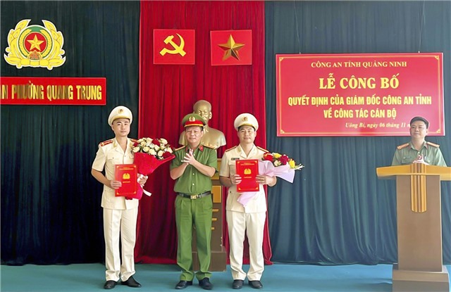 Công bố Quyết định của công an tỉnh về công tác cán bộ 
