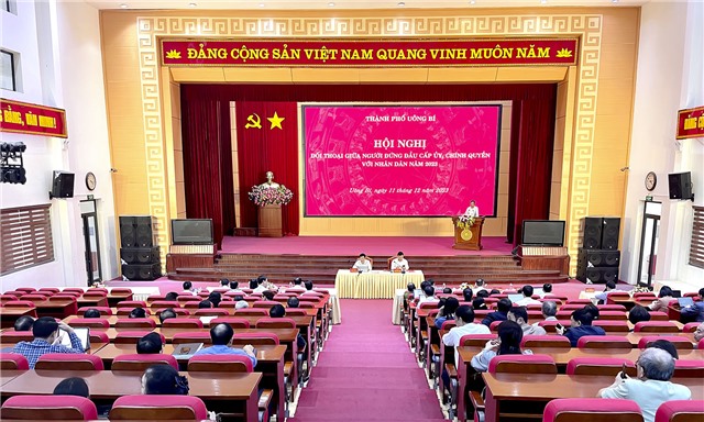 Hội nghị đối thoại giữa người đứng đầu cấp uỷ, chính quyền với Nhân dân năm 2023