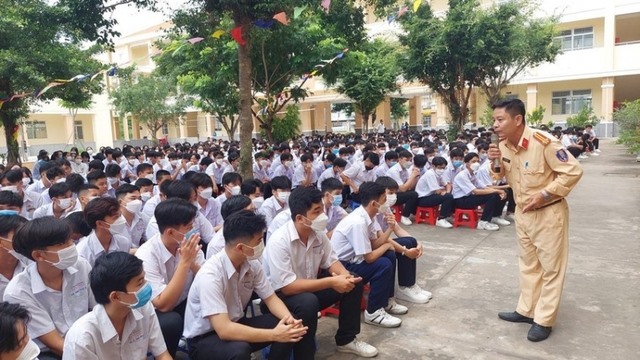 Tăng cường bảo đảm trật tự, an toàn giao thông cho lứa tuổi học sinh