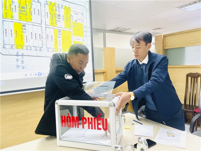 Bốc thăm xác định vị trí tái định cư thực hiện Dự án Tuyến đường Yên Tử kéo dài, đoạn từ Quốc lộ 18A đến Quốc lộ 10 và đường 10 làn xe, thành phố Uông Bí