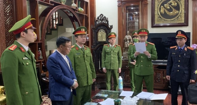 Bắt tạm giam nguyên Phó Chủ tịch UBND tỉnh và nguyên Giám đốc Sở TNMT tỉnh Hà Nam