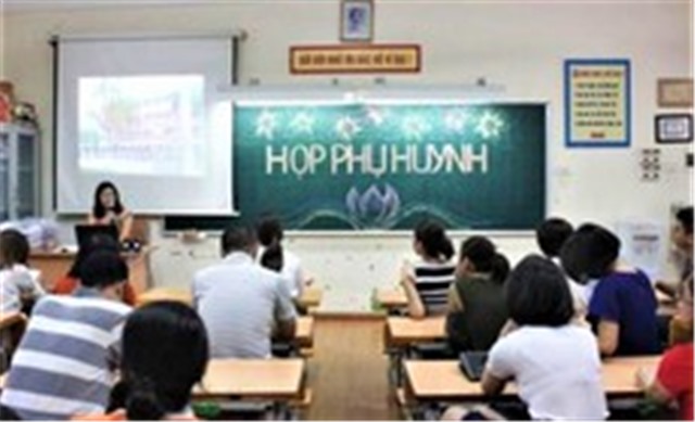 Lạm thu quỹ phụ huynh học sinh gây bức xúc: Bộ trưởng Bộ GD&ĐT nói gì?