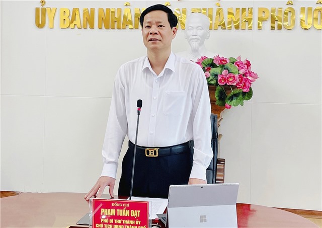 Giao ban thường kỳ UBND thành phố tháng 2/2023