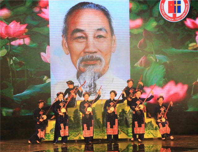 Sôi nổi hội diễn nghệ thuật quần chúng ngành Y tế Quảng Ninh